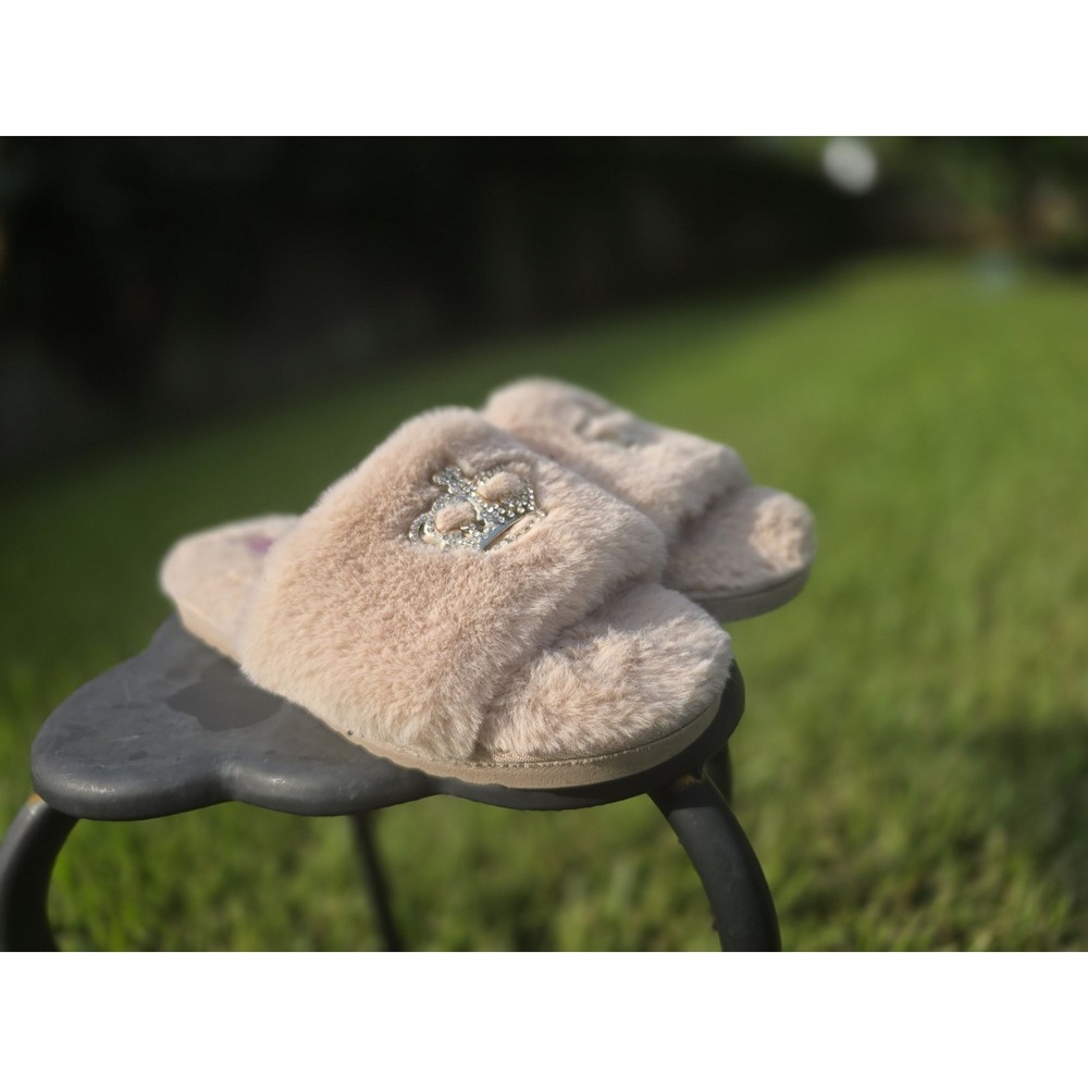 Juicy Couture Women's Pink Faux Fur Slide Slippers Rhinestone Crown - Picture 2 of 9